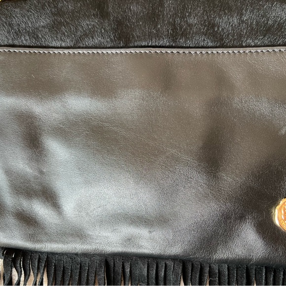 Vince Camuto 100% Leather crossbody - Picture 7 of 8